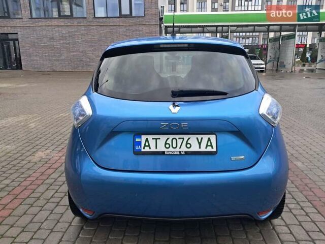 Синий Рено Зое, объемом двигателя 0 л и пробегом 141 тыс. км за 8999 $, фото 6 на Automoto.ua