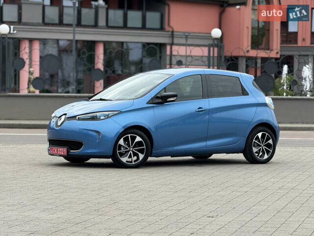 Синий Рено Зое, объемом двигателя 0 л и пробегом 99 тыс. км за 9500 $, фото 5 на Automoto.ua