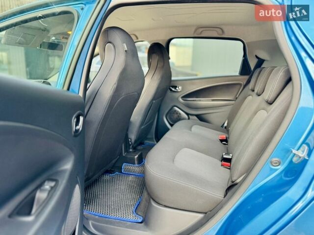 Синий Рено Зое, объемом двигателя 0 л и пробегом 139 тыс. км за 10950 $, фото 51 на Automoto.ua