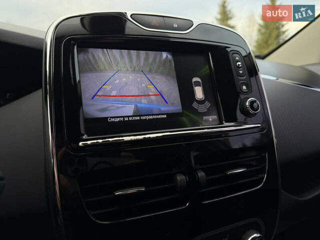 Синий Рено Зое, объемом двигателя 0 л и пробегом 104 тыс. км за 9750 $, фото 56 на Automoto.ua