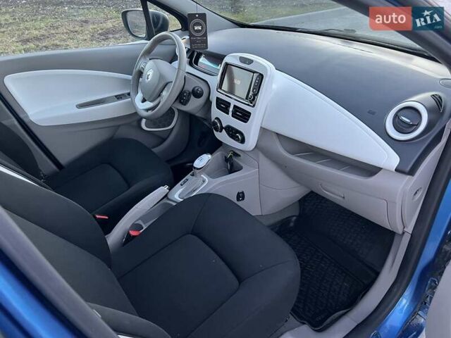 Синий Рено Зое, объемом двигателя 0 л и пробегом 130 тыс. км за 8450 $, фото 7 на Automoto.ua