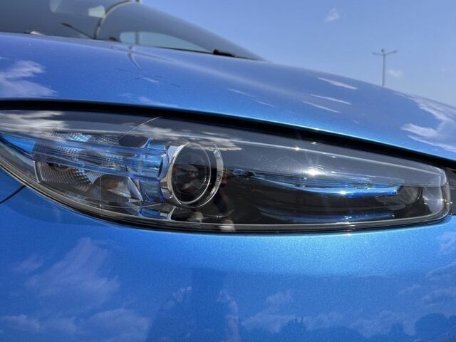 Синий Рено Зое, объемом двигателя 0 л и пробегом 47 тыс. км за 9900 $, фото 5 на Automoto.ua