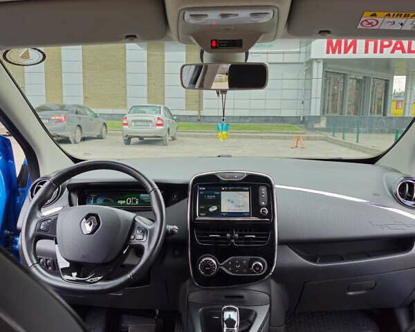 Синий Рено Зое, объемом двигателя 0 л и пробегом 53 тыс. км за 11500 $, фото 10 на Automoto.ua