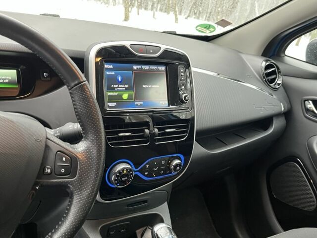 Синий Рено Зое, объемом двигателя 0 л и пробегом 102 тыс. км за 10500 $, фото 18 на Automoto.ua