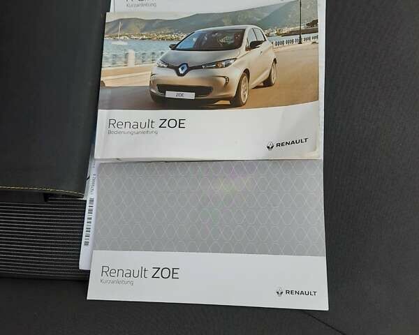Синий Рено Зое, объемом двигателя 0 л и пробегом 61 тыс. км за 9799 $, фото 33 на Automoto.ua