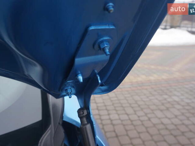 Синій Рено Зое, об'ємом двигуна 0 л та пробігом 147 тис. км за 8888 $, фото 54 на Automoto.ua