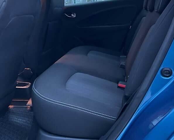 Синий Рено Зое, объемом двигателя 0 л и пробегом 54 тыс. км за 9999 $, фото 11 на Automoto.ua