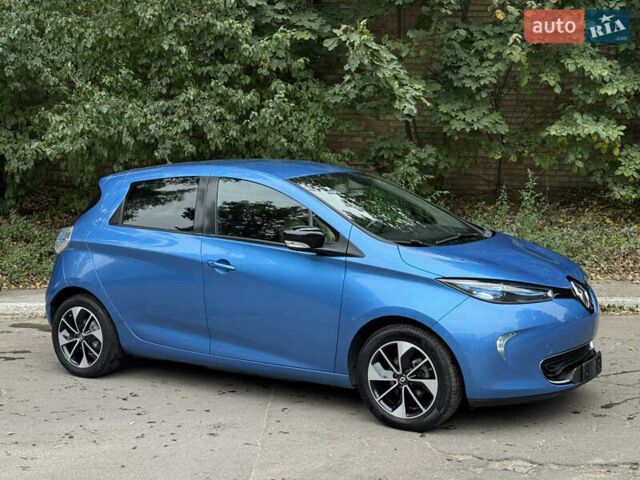 Синий Рено Зое, объемом двигателя 0 л и пробегом 56 тыс. км за 11500 $, фото 8 на Automoto.ua