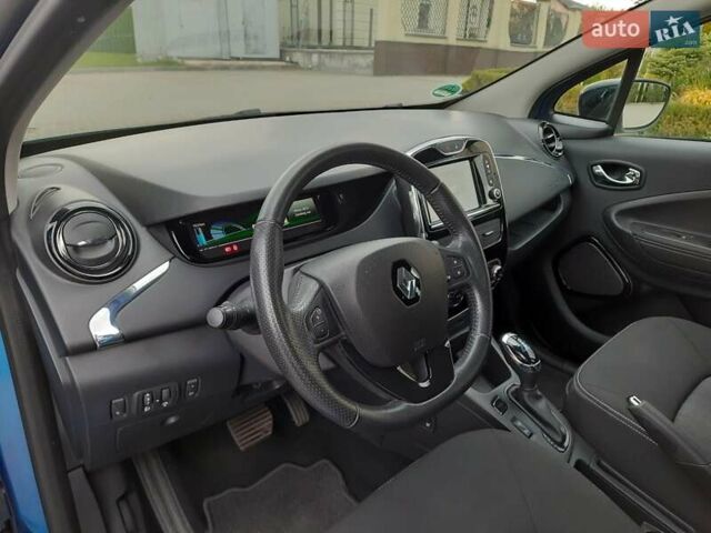 Синий Рено Зое, объемом двигателя 0 л и пробегом 61 тыс. км за 9799 $, фото 26 на Automoto.ua