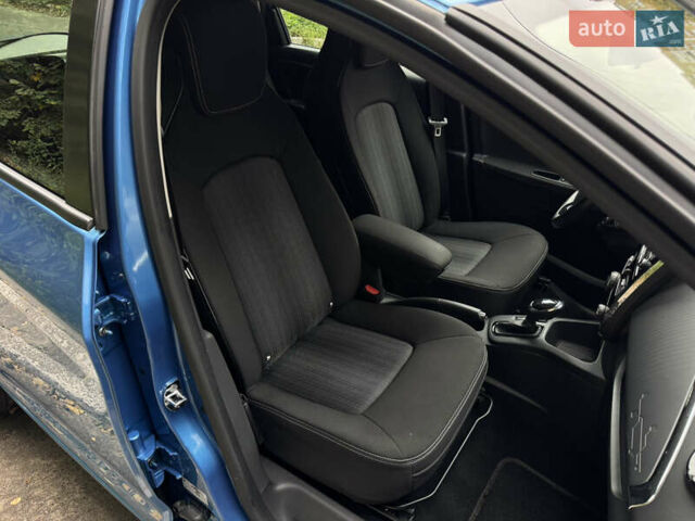 Синій Рено Зое, об'ємом двигуна 0 л та пробігом 56 тис. км за 9950 $, фото 30 на Automoto.ua