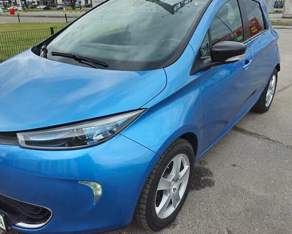 Синий Рено Зое, объемом двигателя 0 л и пробегом 53 тыс. км за 11500 $, фото 26 на Automoto.ua