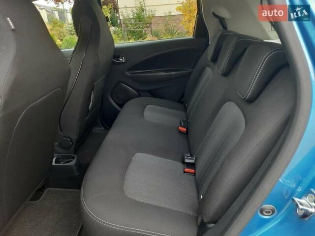 Синий Рено Зое, объемом двигателя 0 л и пробегом 61 тыс. км за 9799 $, фото 27 на Automoto.ua