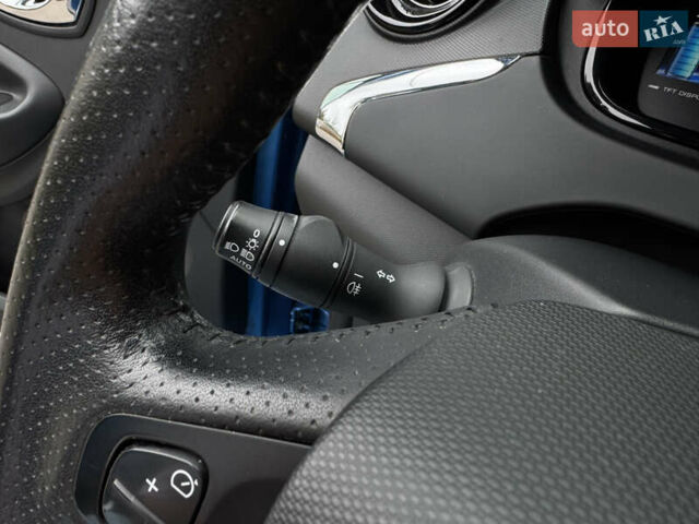 Синій Рено Зое, об'ємом двигуна 0 л та пробігом 56 тис. км за 9950 $, фото 14 на Automoto.ua