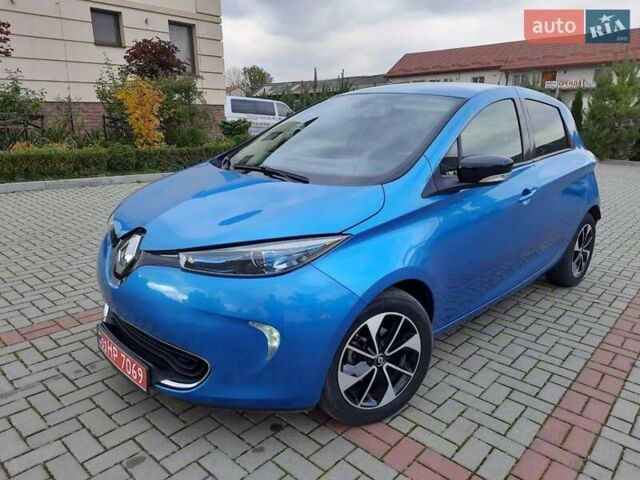 Синий Рено Зое, объемом двигателя 0 л и пробегом 61 тыс. км за 9799 $, фото 4 на Automoto.ua