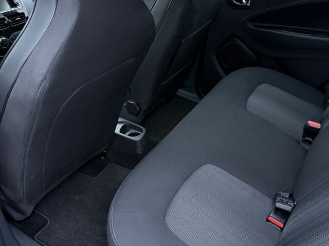 Синий Рено Зое, объемом двигателя 0 л и пробегом 205 тыс. км за 8450 $, фото 19 на Automoto.ua