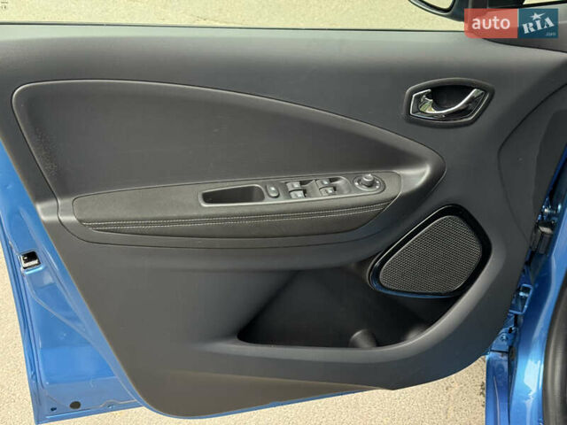 Синій Рено Зое, об'ємом двигуна 0 л та пробігом 56 тис. км за 9950 $, фото 21 на Automoto.ua