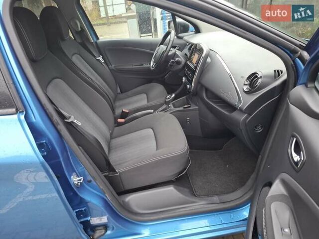 Синій Рено Зое, об'ємом двигуна 0 л та пробігом 205 тис. км за 7900 $, фото 23 на Automoto.ua
