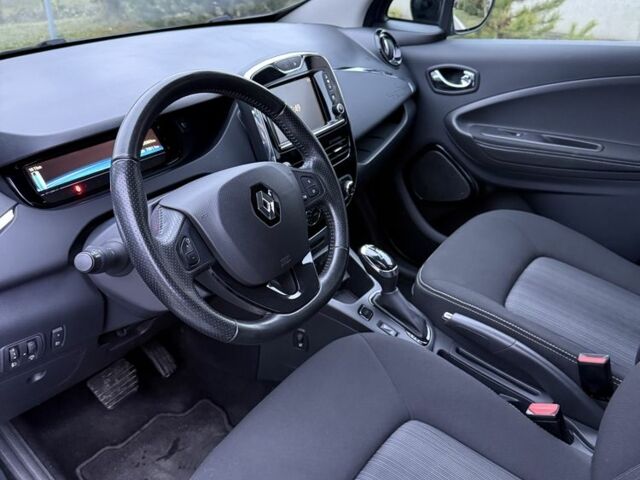 Синий Рено Зое, объемом двигателя 0 л и пробегом 205 тыс. км за 8450 $, фото 15 на Automoto.ua