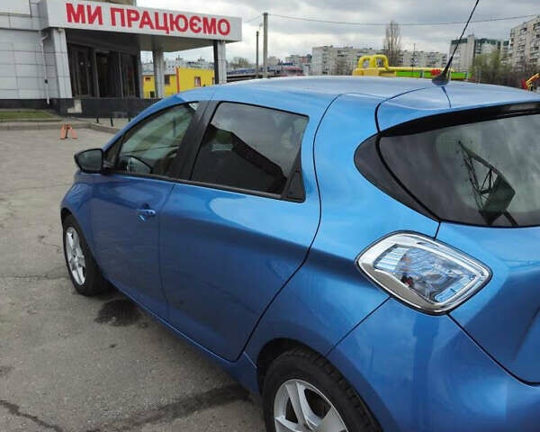Синий Рено Зое, объемом двигателя 0 л и пробегом 53 тыс. км за 11500 $, фото 22 на Automoto.ua