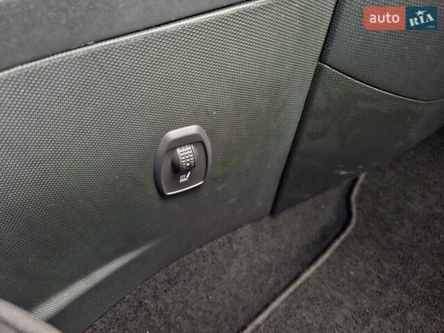 Синій Рено Зое, об'ємом двигуна 0 л та пробігом 205 тис. км за 7900 $, фото 27 на Automoto.ua