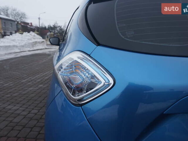 Синій Рено Зое, об'ємом двигуна 0 л та пробігом 147 тис. км за 8888 $, фото 25 на Automoto.ua