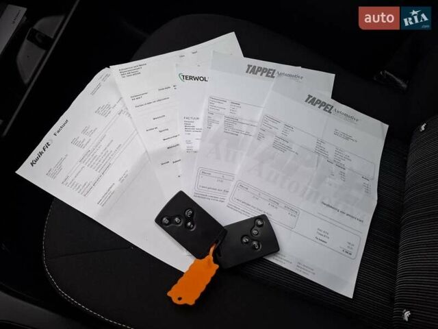 Синій Рено Зое, об'ємом двигуна 0 л та пробігом 205 тис. км за 7900 $, фото 33 на Automoto.ua