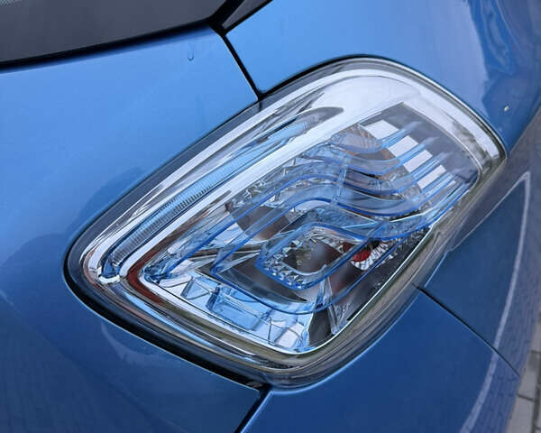 Синій Рено Зое, об'ємом двигуна 0 л та пробігом 205 тис. км за 8450 $, фото 16 на Automoto.ua