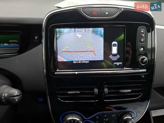 Синій Рено Зое, об'ємом двигуна 0 л та пробігом 205 тис. км за 7900 $, фото 32 на Automoto.ua