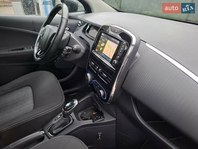 Синій Рено Зое, об'ємом двигуна 0 л та пробігом 205 тис. км за 7900 $, фото 24 на Automoto.ua