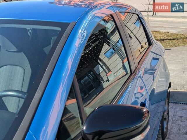 Синій Рено Зое, об'ємом двигуна 0 л та пробігом 133 тис. км за 8500 $, фото 1 на Automoto.ua