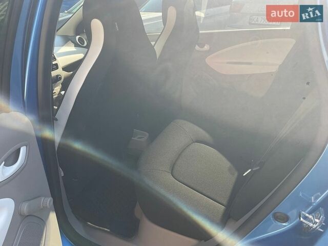 Синій Рено Зое, об'ємом двигуна 0 л та пробігом 71 тис. км за 9650 $, фото 17 на Automoto.ua