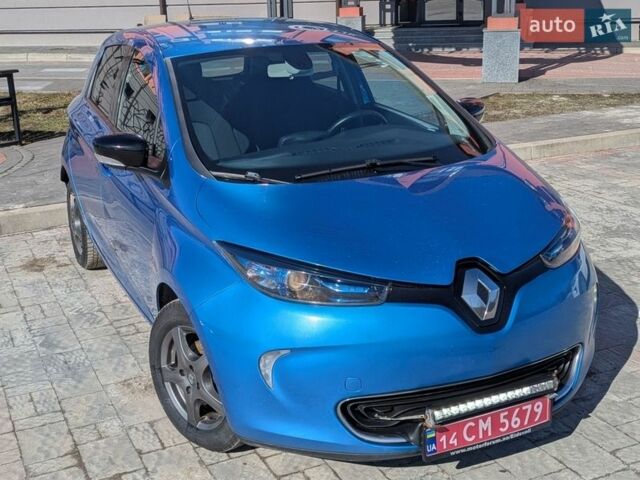 Синий Рено Зое, объемом двигателя 0 л и пробегом 133 тыс. км за 8999 $, фото 1 на Automoto.ua