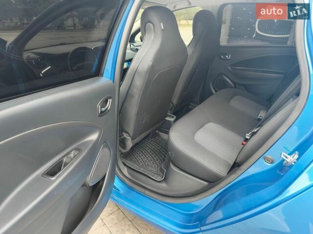Синій Рено Зое, об'ємом двигуна 0 л та пробігом 83 тис. км за 13000 $, фото 11 на Automoto.ua