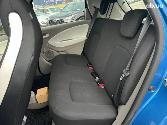 Синий Рено Зое, объемом двигателя 0 л и пробегом 55 тыс. км за 11490 $, фото 34 на Automoto.ua