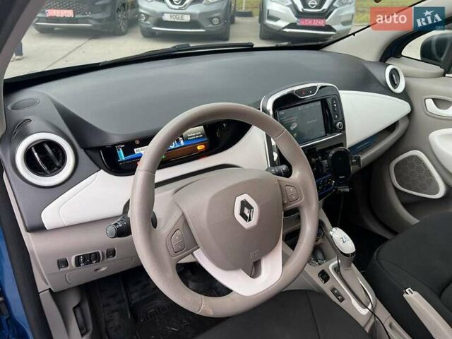 Синий Рено Зое, объемом двигателя 0 л и пробегом 55 тыс. км за 11490 $, фото 16 на Automoto.ua
