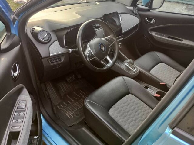 Синий Рено Зое, объемом двигателя 0 л и пробегом 120 тыс. км за 11300 $, фото 1 на Automoto.ua