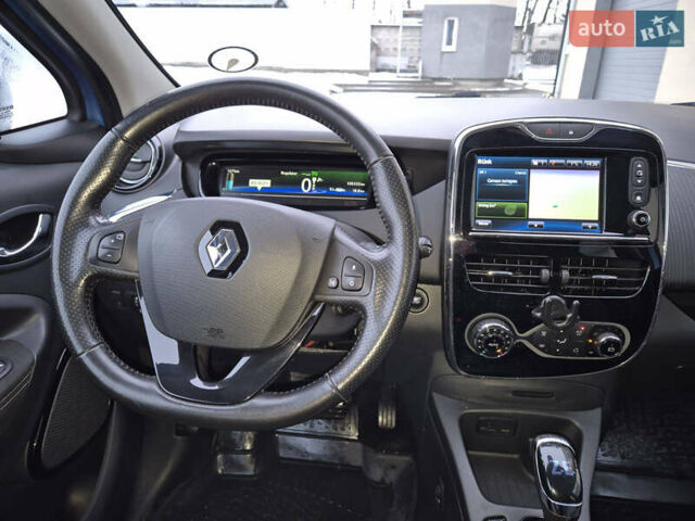 Синий Рено Зое, объемом двигателя 0 л и пробегом 136 тыс. км за 8700 $, фото 12 на Automoto.ua