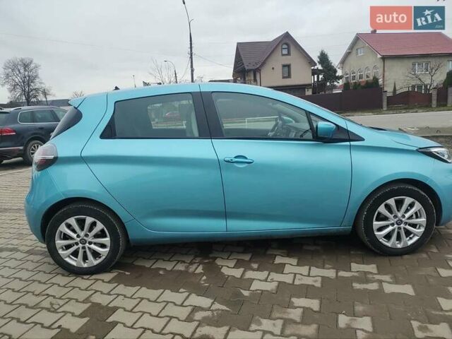 Синий Рено Зое, объемом двигателя 0 л и пробегом 30 тыс. км за 11999 $, фото 2 на Automoto.ua