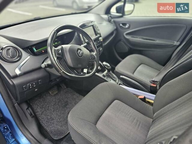 Синий Рено Зое, объемом двигателя 0 л и пробегом 206 тыс. км за 9400 $, фото 37 на Automoto.ua