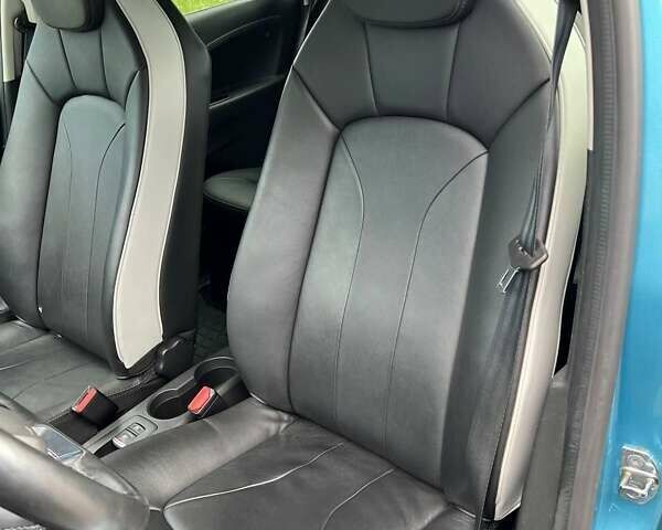 Рено Зое 2019 в Киеве на Automoto.ua Синий Рено Зое, объемом двигателя 0 л и пробегом 104 тыс. км за 12499 $, фото 13 на Automoto.ua