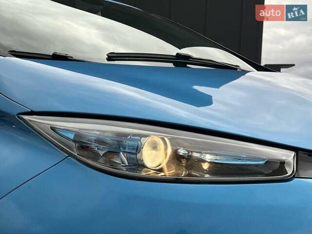 Синий Рено Зое, объемом двигателя 0 л и пробегом 55 тыс. км за 11490 $, фото 12 на Automoto.ua
