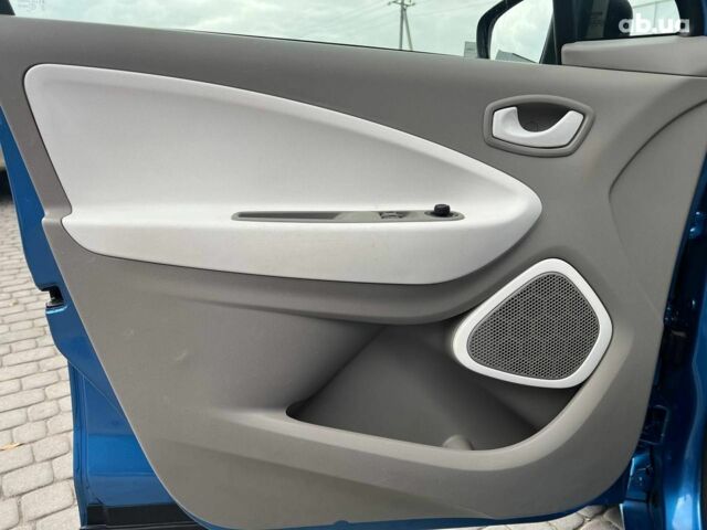 Синий Рено Зое, объемом двигателя 0 л и пробегом 55 тыс. км за 11490 $, фото 14 на Automoto.ua