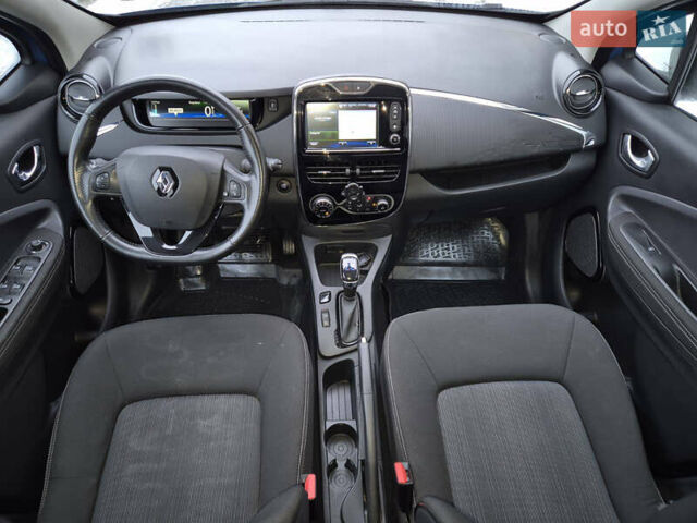 Синий Рено Зое, объемом двигателя 0 л и пробегом 136 тыс. км за 8700 $, фото 10 на Automoto.ua