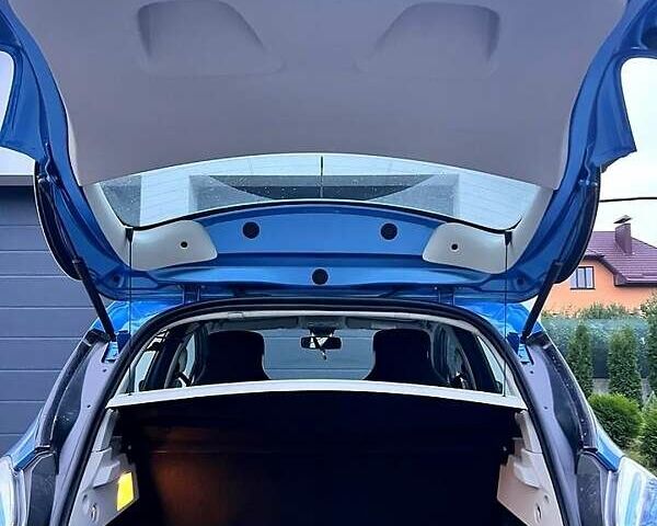 Синий Рено Зое, объемом двигателя 0 л и пробегом 76 тыс. км за 9300 $, фото 12 на Automoto.ua