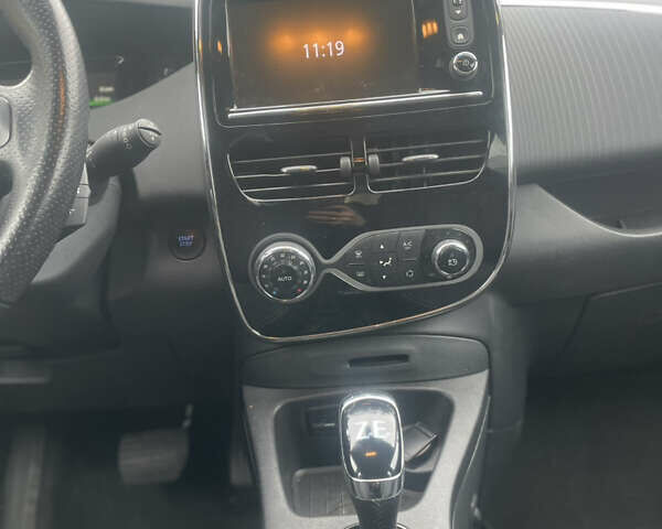 Рено Зое 2019 в Ковель на Automoto.ua Синий Рено Зое, объемом двигателя 0 л и пробегом 67 тыс. км за 8900 $, фото 9 на Automoto.ua