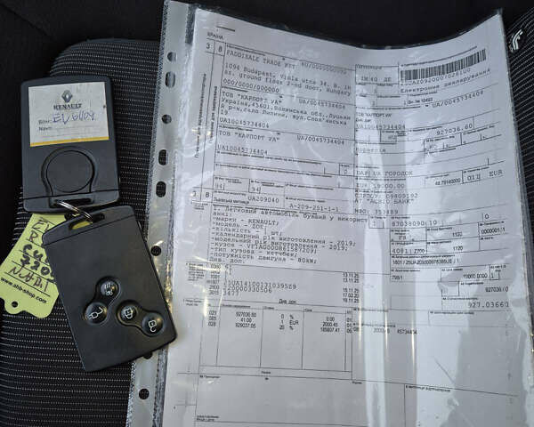 Синий Рено Зое, объемом двигателя 0 л и пробегом 136 тыс. км за 8700 $, фото 14 на Automoto.ua