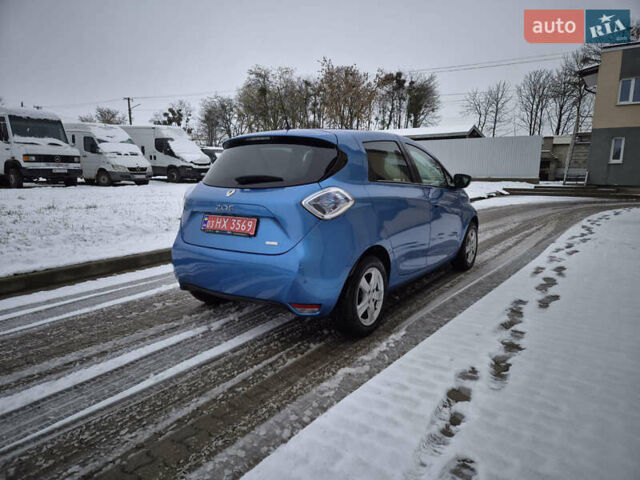 Синий Рено Зое, объемом двигателя 0 л и пробегом 136 тыс. км за 8700 $, фото 4 на Automoto.ua