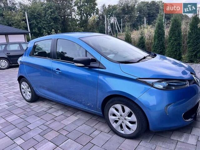 Синий Рено Зое, объемом двигателя 0 л и пробегом 76 тыс. км за 9300 $, фото 4 на Automoto.ua
