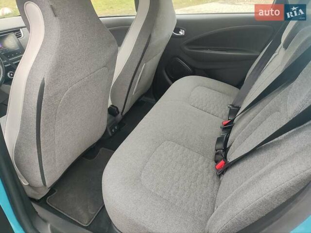 Синий Рено Зое, объемом двигателя 0 л и пробегом 30 тыс. км за 11999 $, фото 15 на Automoto.ua