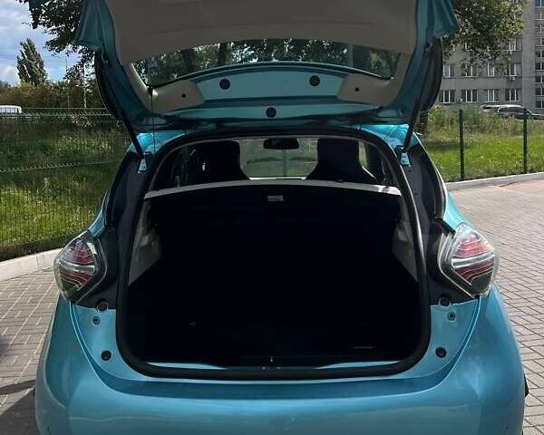 Синий Рено Зое, объемом двигателя 0 л и пробегом 104 тыс. км за 14499 $, фото 9 на Automoto.ua